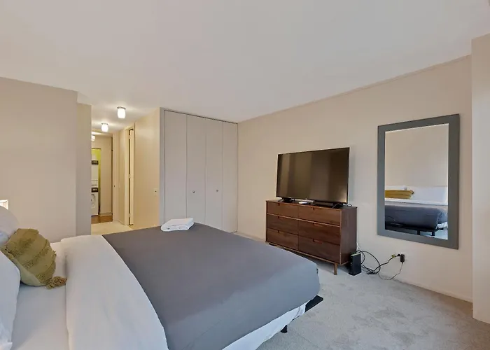 2bd River North With Million Dollar Views! Apartamento Chicago